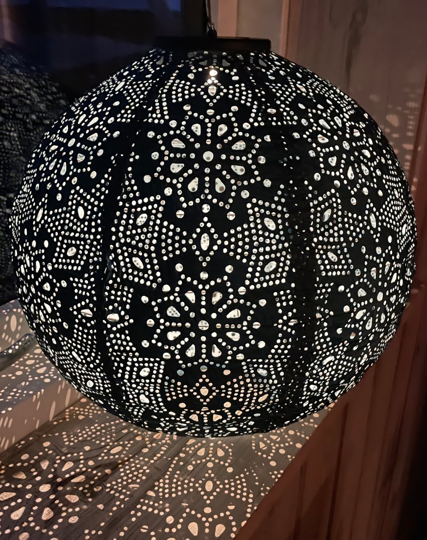 Grantræet (rund mørkegrøn)